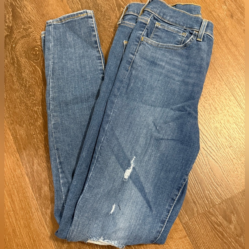 Levi’s high rise super skinny jean